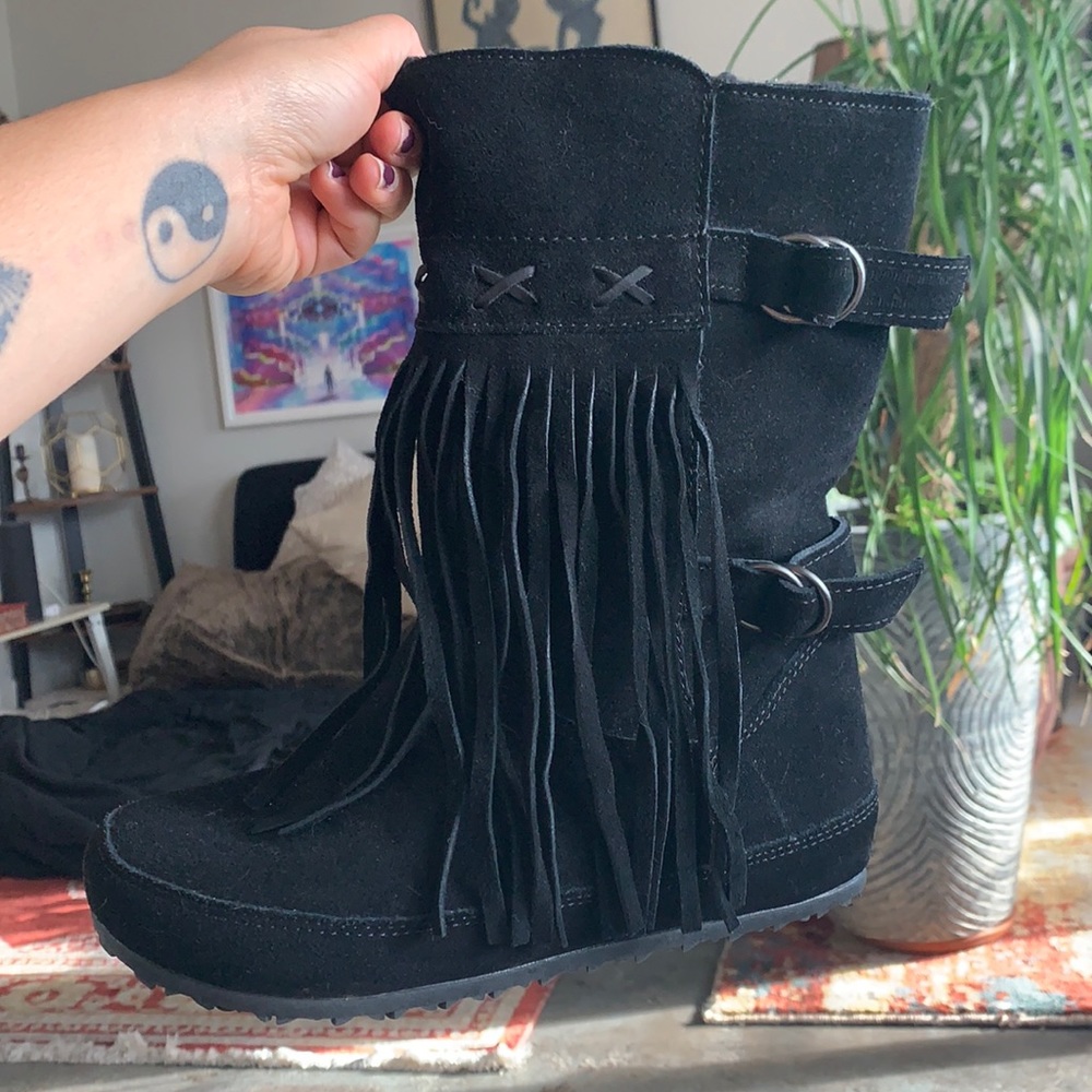 Bearpaw moccasin boots